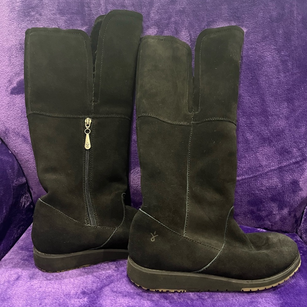 Emu Australia Black Suede Boots